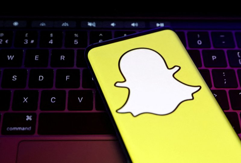 EU targets Snapchat for not preventing child grooming and illegal goods