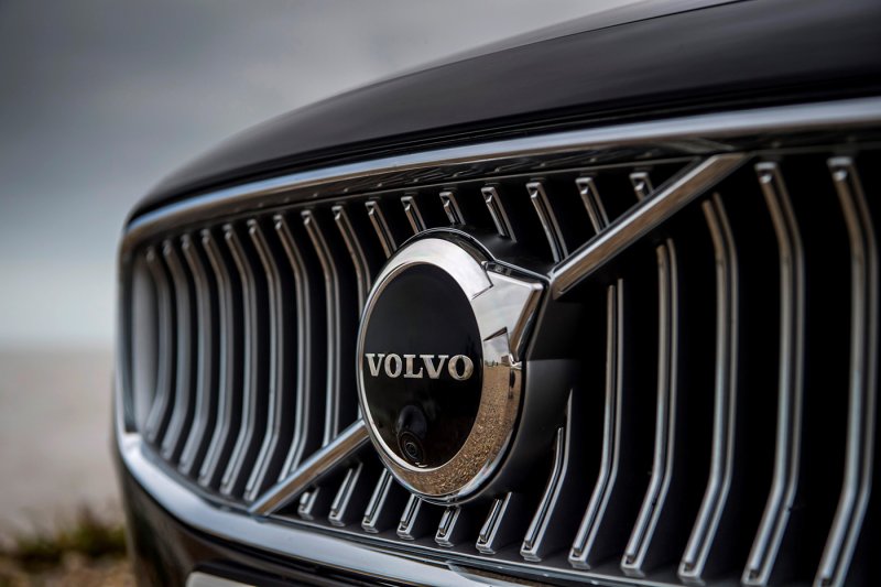 Volvo Cars to focus on Lynk & Co EV sales in Europe