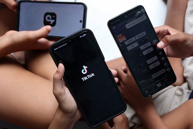 Indonesia warns Meta, Google over youth social media