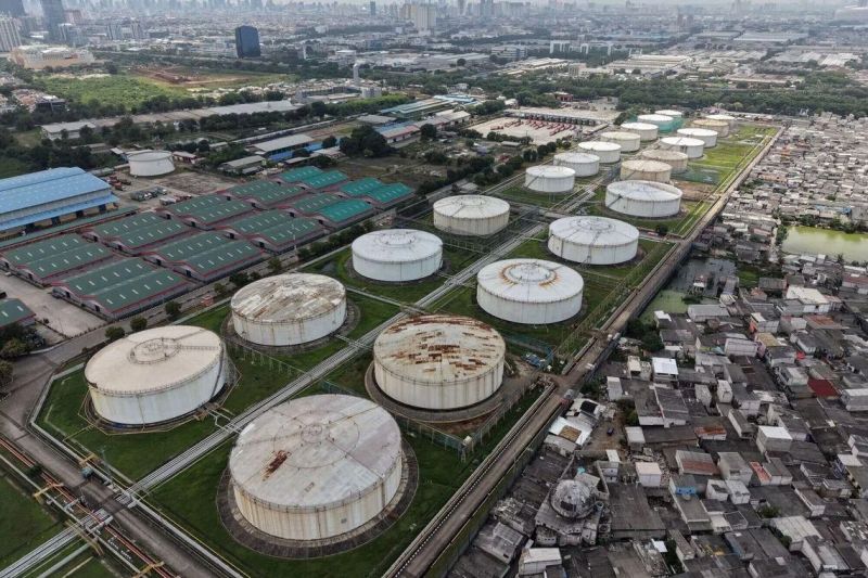 EU energy alert: Prolonged market disruptions expected