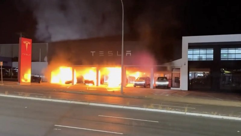 Tesla showroom in Sydney catches fire in suspected arson -  VIDEO 