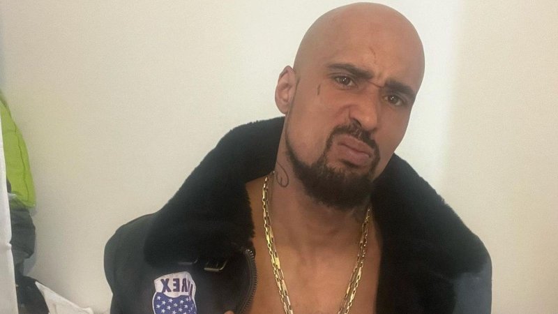 Who is Ashley Warren? 