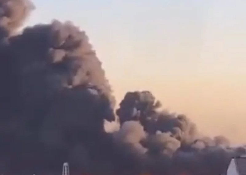 US-Israel airstrikes hit western Tehran -  VIDEO 