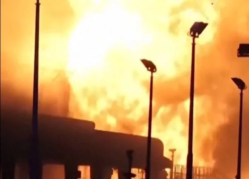  Watch:  Massive blaze at Bahrain fuel site after attack