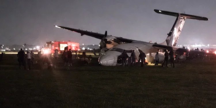 Passenger plane crash-lands at Wilson Airport in Nairobi -  VIDEO 