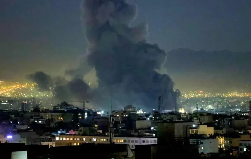 US destroys headquarters of Iran’s IRGC -  VIDEO 