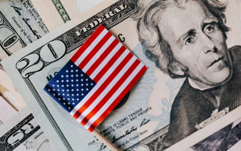 New York City debates historic $30 minimum wage plan