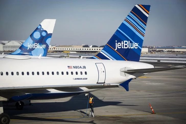 JetBlue raises baggage fees as fuel costs surge