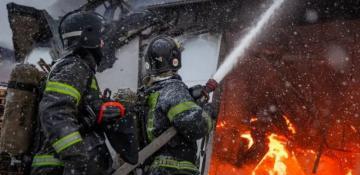 Massive drone attack hits Saratov, 60 explosions reported