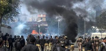 At least 22 people dead after pro-Iran protests in Pakistan and Iraq -  VIDEO  