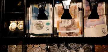 Sterling tumbles as Middle East conflict pushes oil higher 