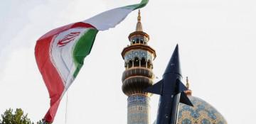 Iran threatens strikes on US, Israeli banks in region