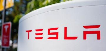 Tesla gets UK licence to supply electricity