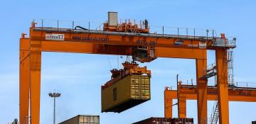 Vietnam posts largest trade surplus with US in January