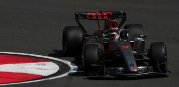 Russell takes Sprint pole in China as Mercedes lock front row 