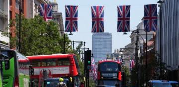 Sadiq Khan under fire as new row erupts over London transport policy (World)