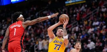 Doncic powers Lakers past Rockets for sixth straight win