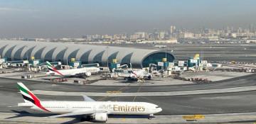 Global airlines extend Middle East flight suspensions