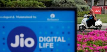 Reliance Jio IPO nears as Ambani taps 17 banks 