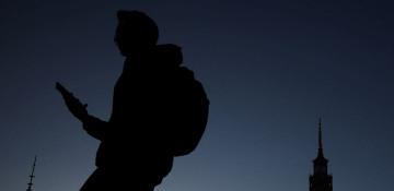 Poland to ban mobile phones for under-16s in schools 