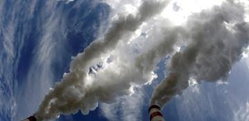 Poland urges EU to keep free carbon permits for industry 