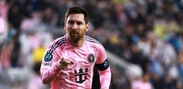 Lionel Messi scores milestone 900th goal, joining Ronaldo
