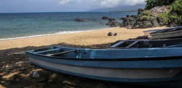 At least 17 migrants dead in boat tragedy off Comoros