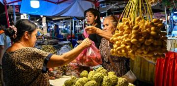Laos plans wage hike to support workers amid economic pressure 