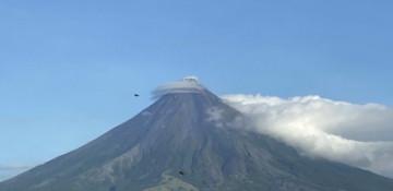 Mayon Volcano on edge: 173 quakes, pyroclastic flow recorded in 24 hours -  VIDEO 