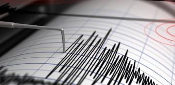 Strong earthquake strikes Banda Sea at 125 km depth 