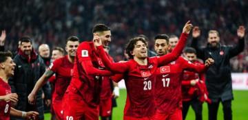 Türkiye chases first World Cup return in 24 years as Kosovo awaits