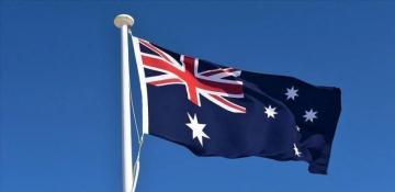 Australia urges non-essential diplomats to leave Israel, UAE