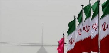 Tehran warns Strait of Hormuz cannot be used to strike Iran