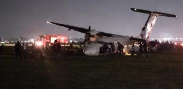 Passenger plane crash-lands at Wilson Airport in Nairobi -  VIDEO 