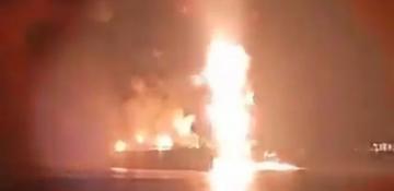 Two oil tankers ablaze in Persian Gulf after suspected attack  - VIDEO 