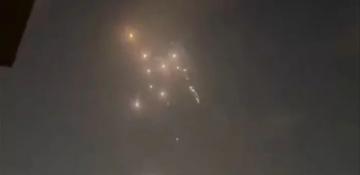  Watch:  UAE air defenses intercept Iranian missiles, drones over Dubai