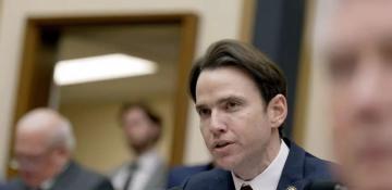 California Republican quits party to become independent