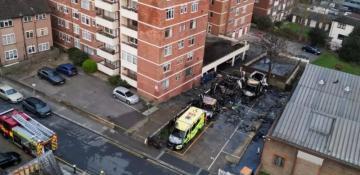 London Jewish community ambulances set ablaze in antisemitic attack, PM says - VIDEO