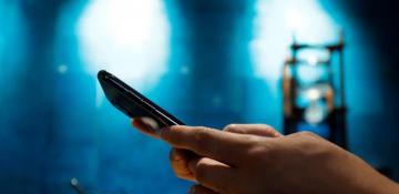 EU warns Vietnam over Chinese 5G deals