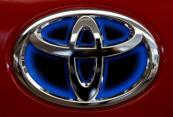 Toyota recalls 550,000 U.S. vehicles over seat defect 