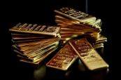 Gold steadies as oil surge dims hopes for Fed rate cuts