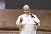Pope Leo urges media to show human cost of war, not propaganda 