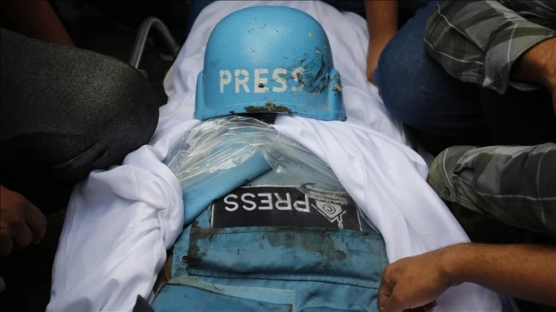 Two Lebanese journalists killed in Israeli strike
