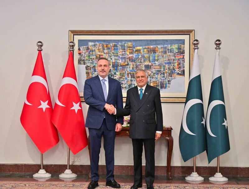 Iran crisis talks begin in Islamabad 