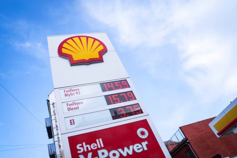 Shell declares force majeure on Qatari LNG cargoes