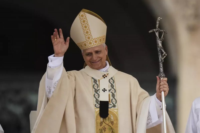 Pope Leo XIV begins historic first-ever papal visit to Algiers