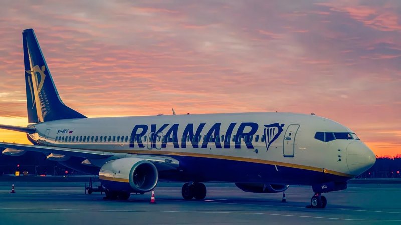 Ryanair flight with 189 passengers lands safely in Charleroi after flap failure