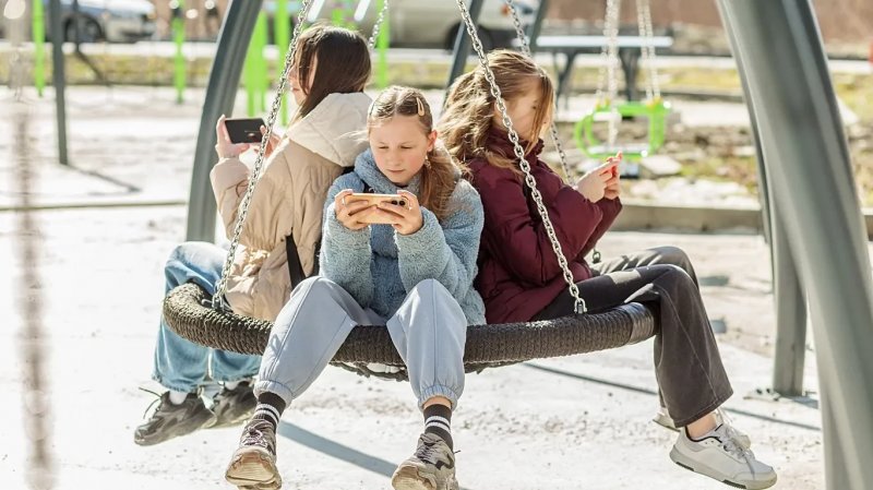 EU launches age verification app to protect children online