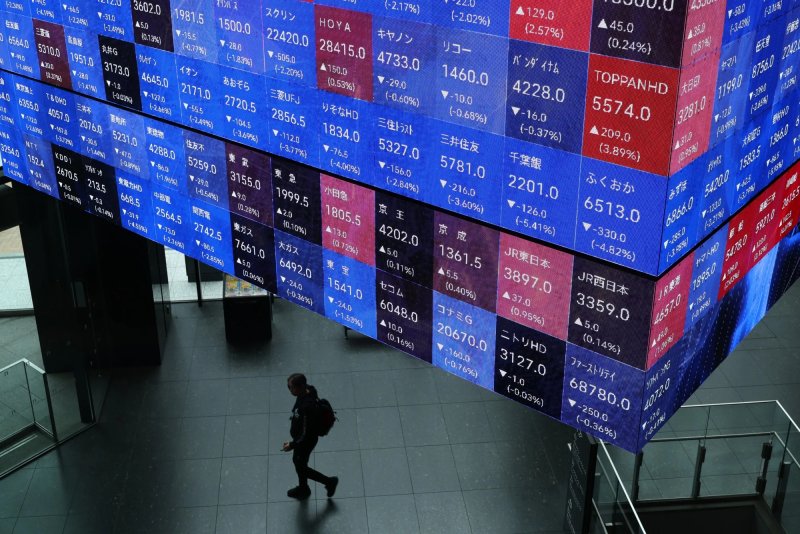 Japan equities drop as foreign selling hits 18-month peak