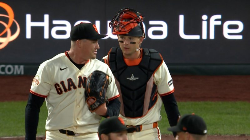 Daniel Susac shines with 3 hits in MLB debut